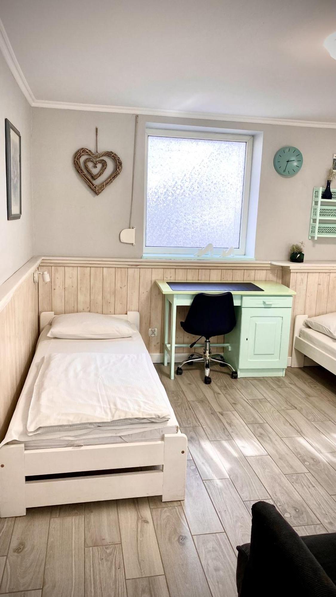 Villa Pod Orzechem W Zaniemyslu Εξωτερικό φωτογραφία