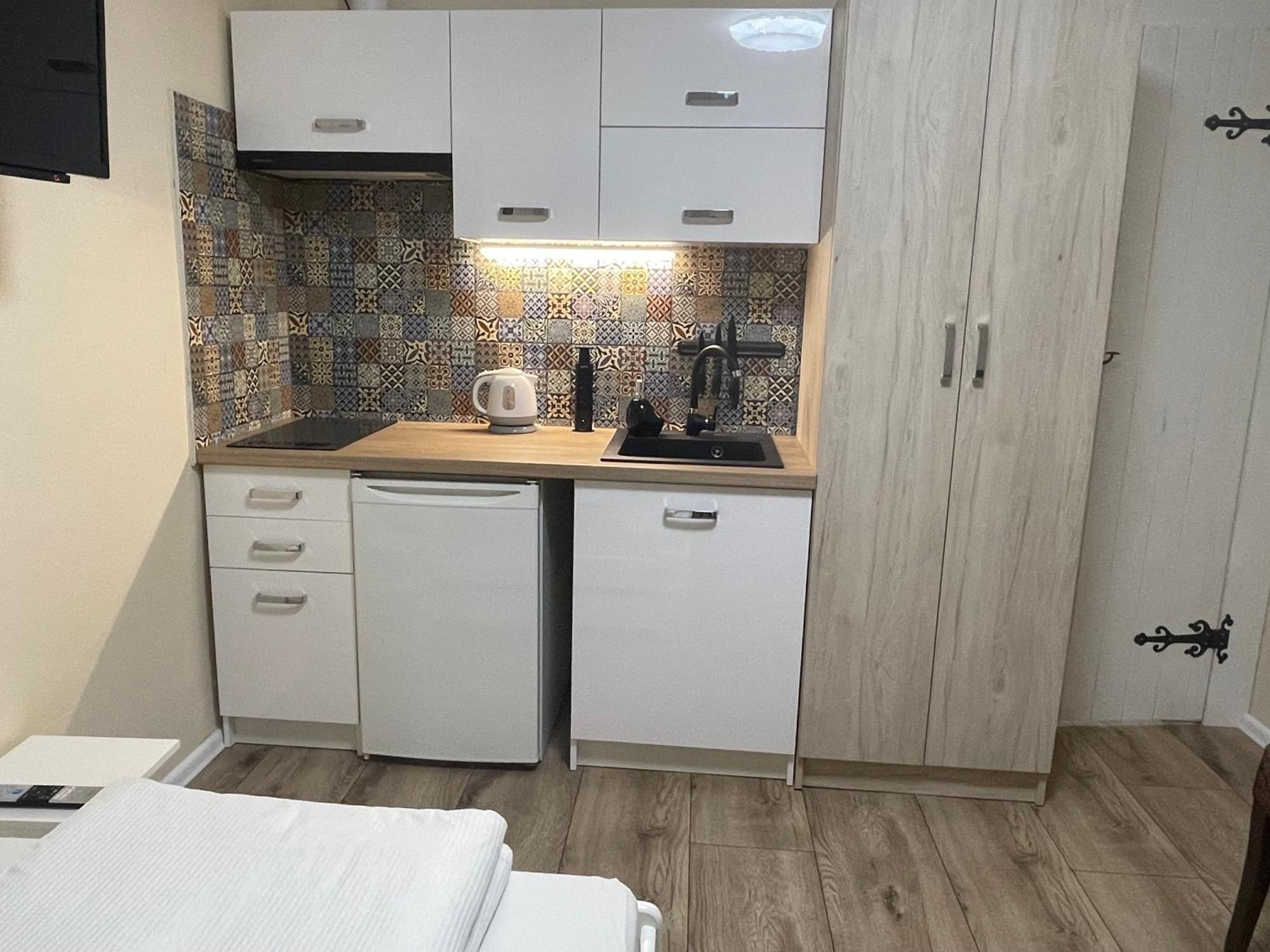 Villa Pod Orzechem W Zaniemyslu Εξωτερικό φωτογραφία