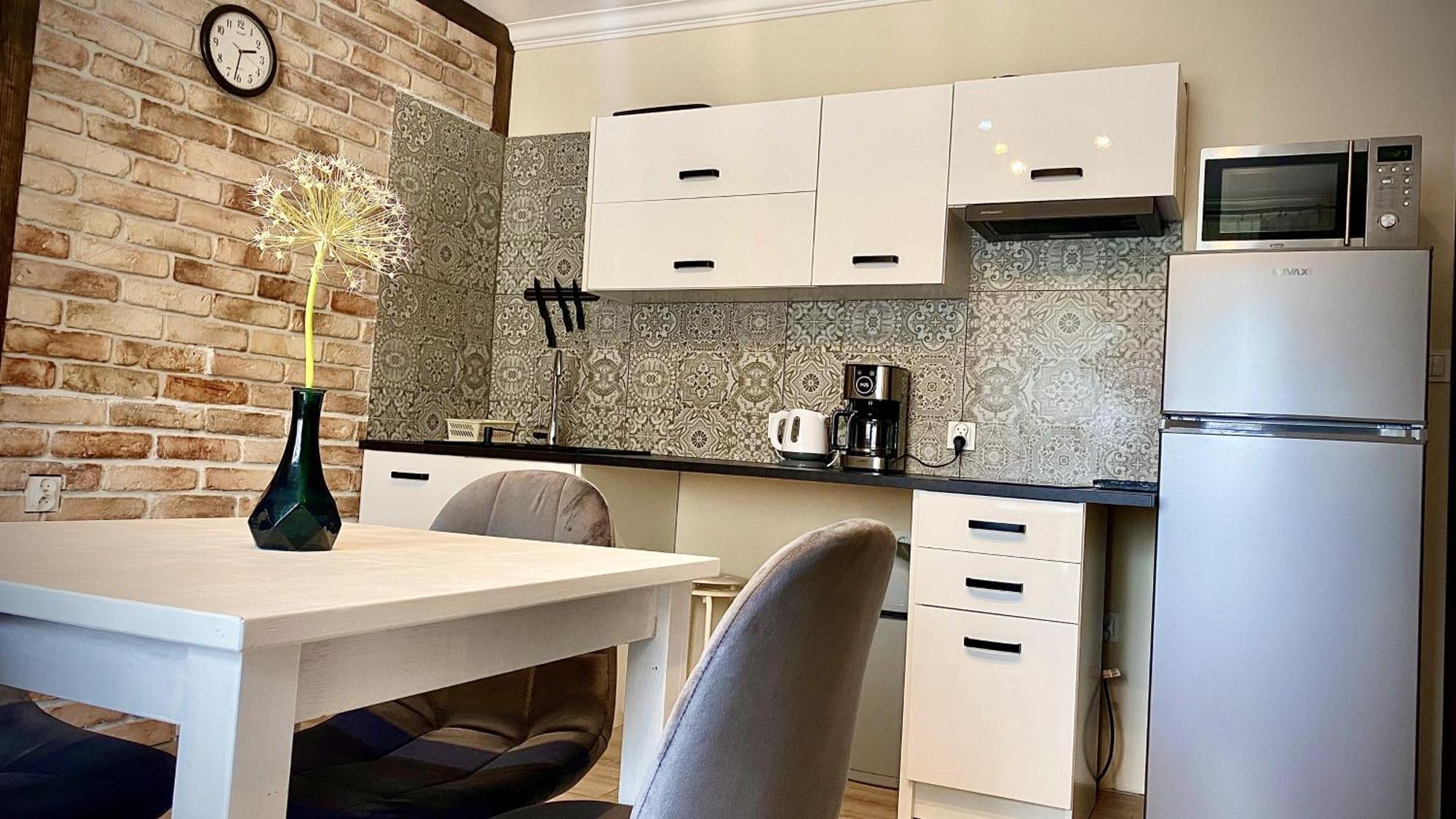 Villa Pod Orzechem W Zaniemyslu Εξωτερικό φωτογραφία